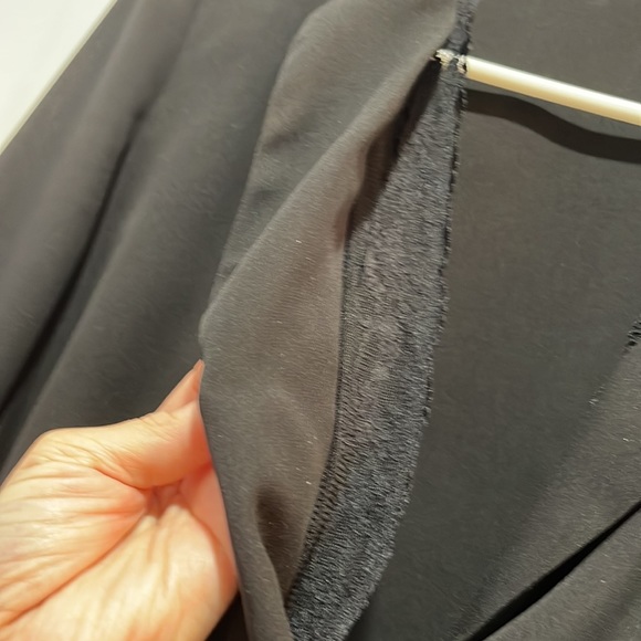 NWOT-Summer light weight long sleeves blouse - Picture 5 of 6